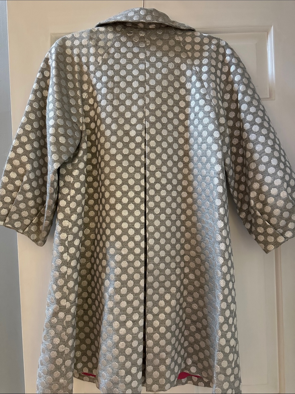 Sara Campbell Silver Polka Dot Coat with Pink Lining - Picture 4 of 4